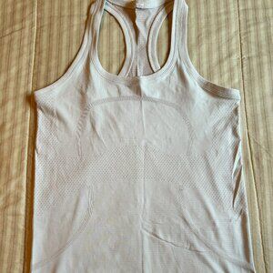 Lululemon swiftly tech shirt size 8